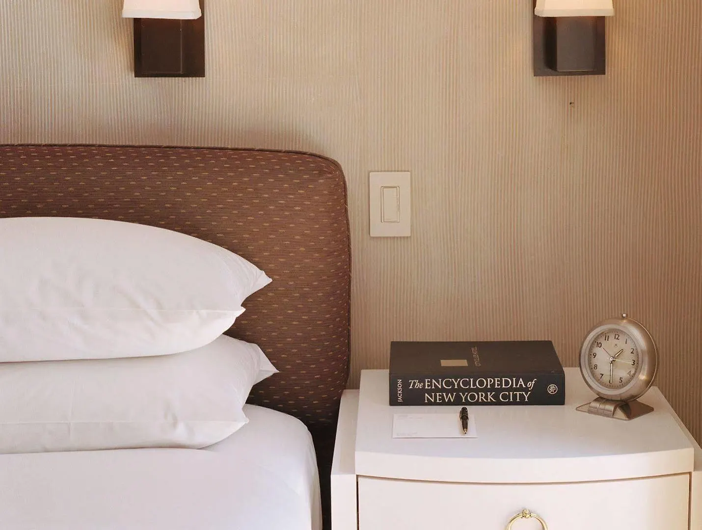 City Club Hotel New York 4*,